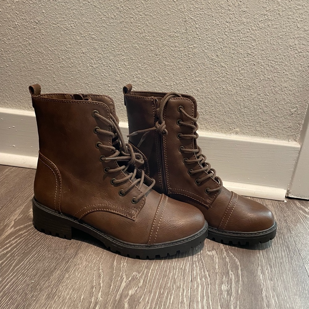 Target Combat Boots Size 7